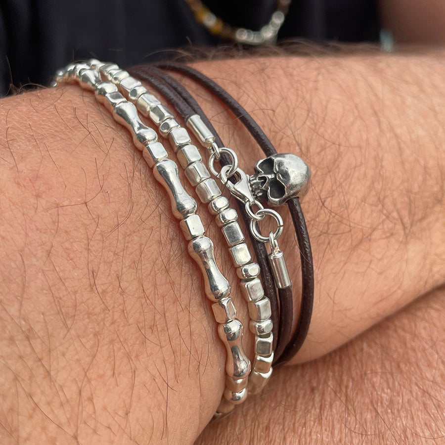 Bracelet homme BONE IDENTITY – argent 925 perles os, perles carrées et fermoir fleur de lys