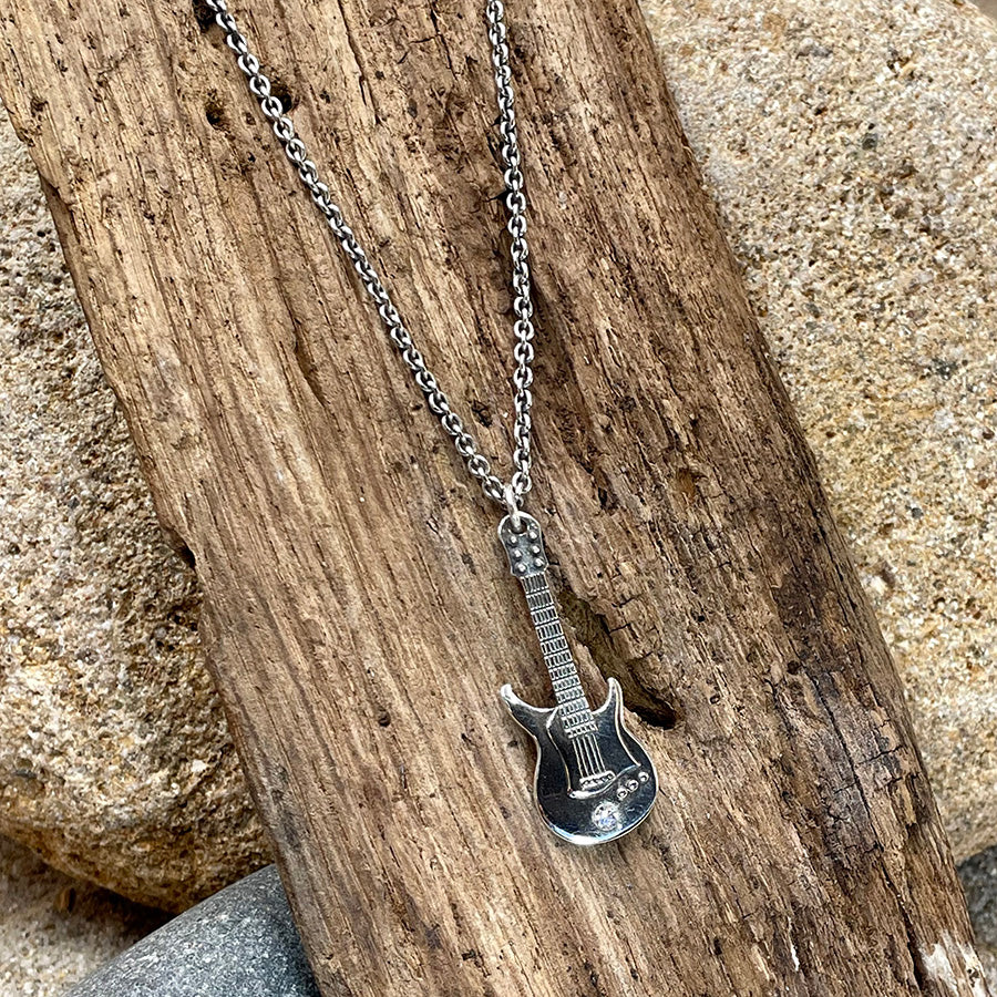 Collier homme FOXY LADY – chaîne forçat, pendentif guitare électrique et argent 925