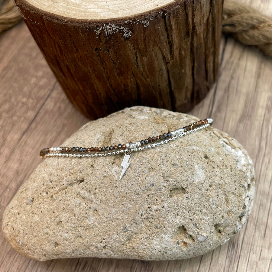 Chaîne de cheville femme FLASH MY ANKLE – double rang zircons coffee et chaîne boules facettées scintillantes en argent 925, pendentif éclair