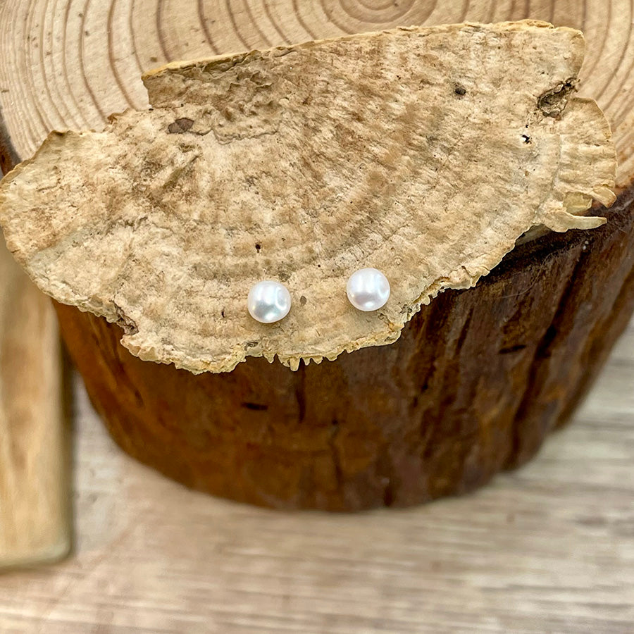 Boucles d’oreilles femme GOOD PEARL GONE BAD – perles de culture d’eau douce, clous argent 925