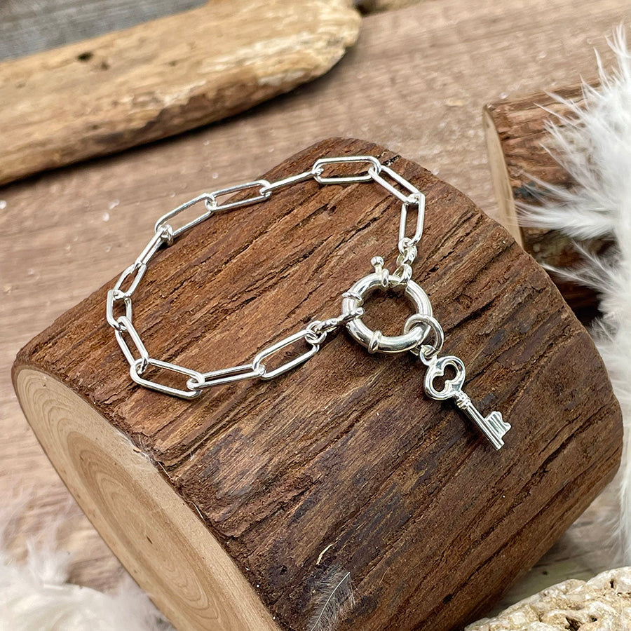 KEY HOLDER BRACELET GOURMETTE CHAÎNE MAILLE RECTANGULAIRE ÉPAISSE AVEC FERMOIR BOUÉE MASSIF ET PENDENTIF CLÉ BAROQUE EN ARGENT 925