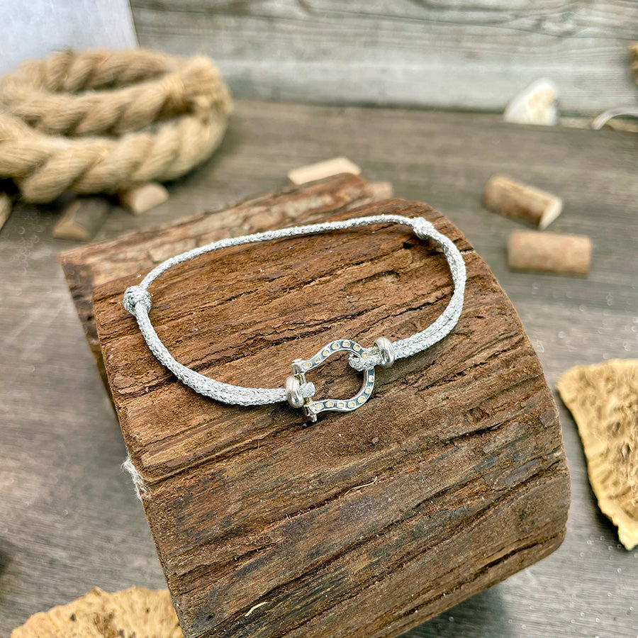 U-SHAPE SILVER BRACELET CORDON SCINTILLANT MOKUBA® ARGENT MÉTALLISÉ ET INTERCALAIRE FER À CHEVAL EN ARGENT 925