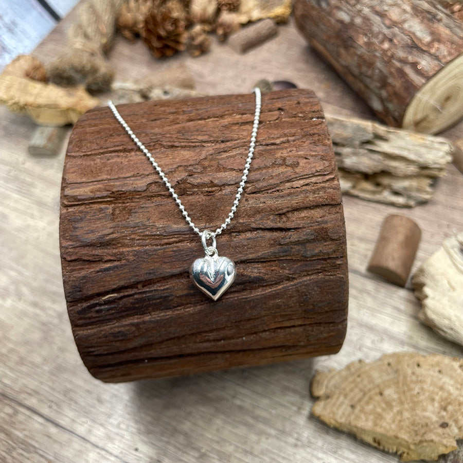 Collier femme DEEP CRUSH en argent 925 – chaîne boules facettées et cœur bombé moyen