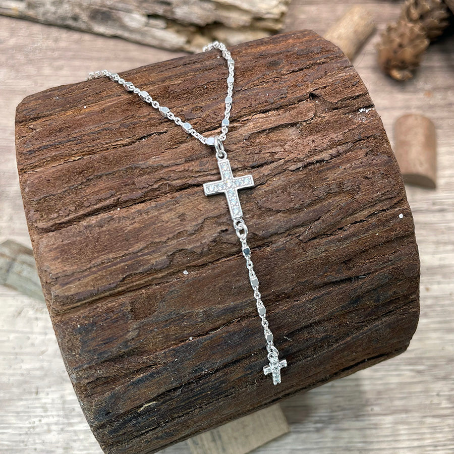 Collier femme PRAY FOR MY LOOK – collier en Y double croix pavée de zircons façon diamant, chaîne forçat alternée de cubes en argent 925