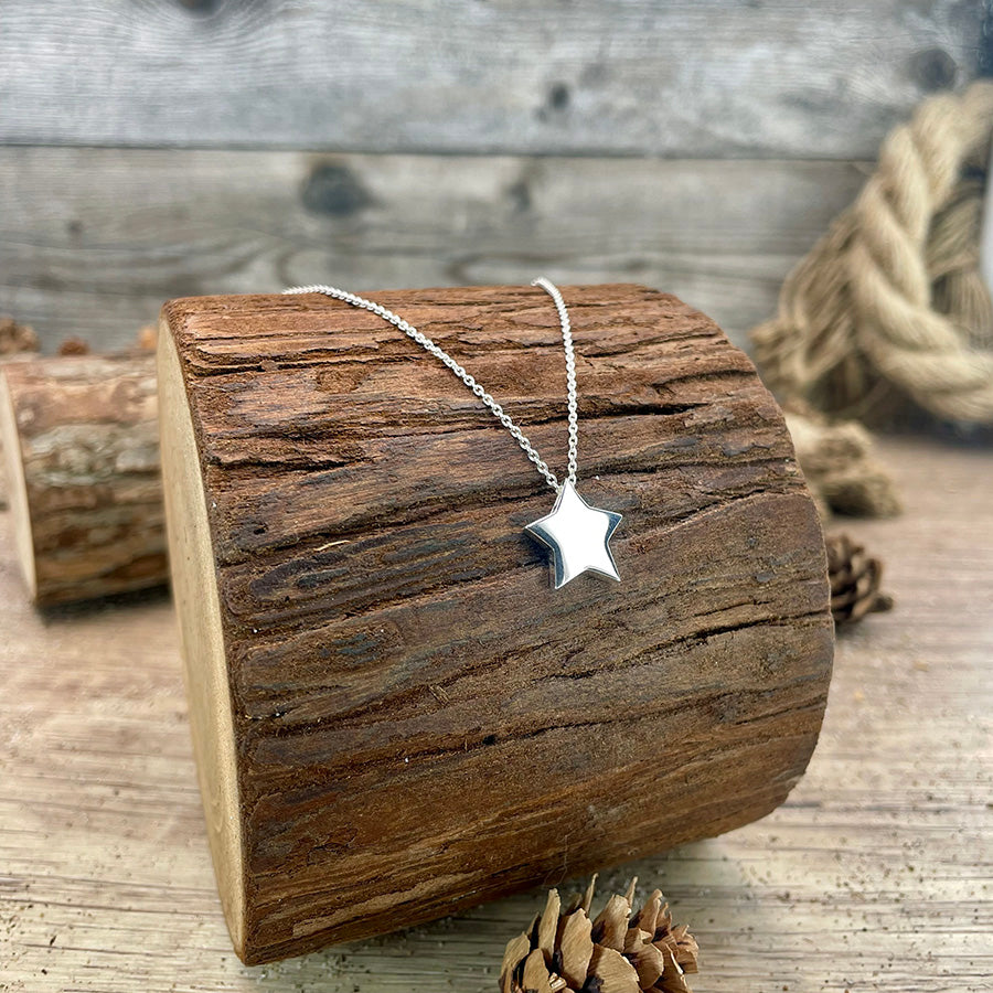 Collier femme EDGE OF LIGHT en argent 925 – chaîne forçat fine et étoile miroir