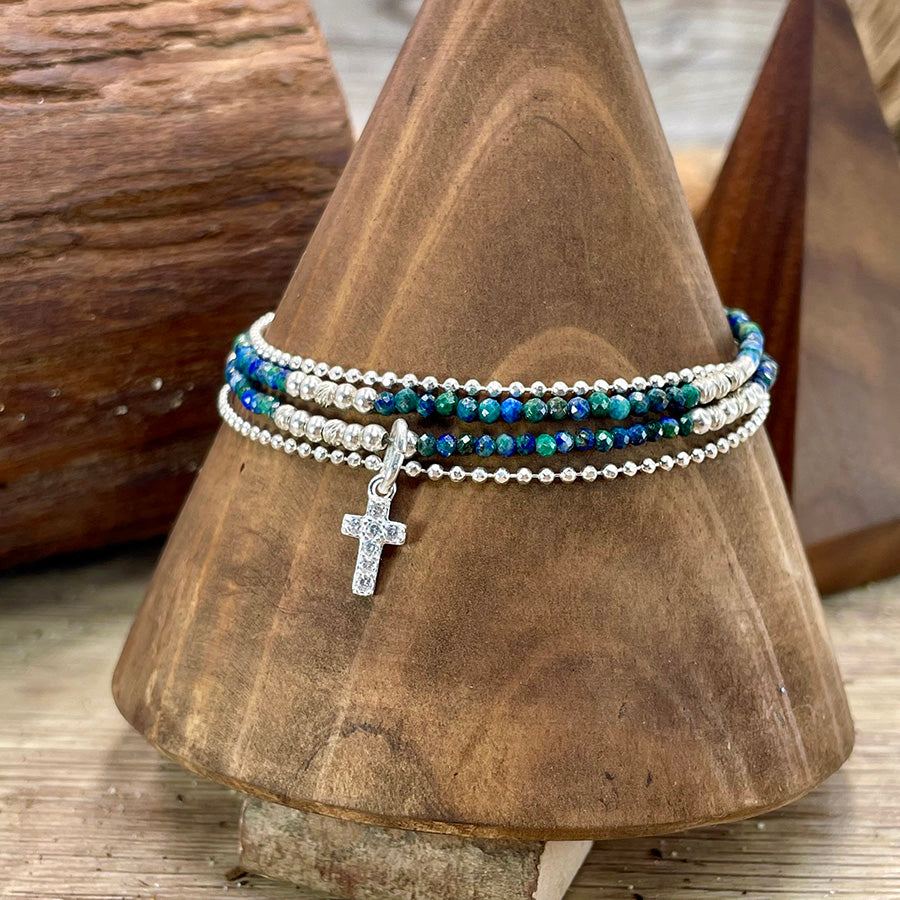 Bracelet femme HALLELU-YEAH – perles de chrysocolle, pendentif croix zircons et argent 925, multi-rang