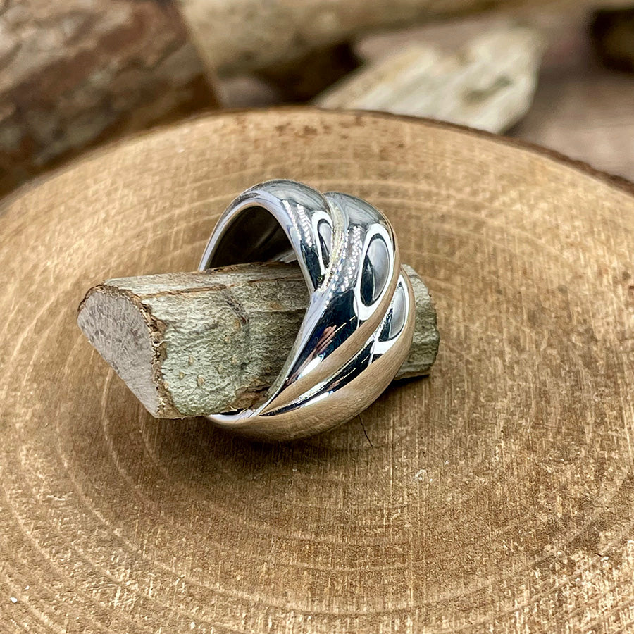 Bague femme TOO MUCH TO CARE – anneau massif sculpté en argent 925 poli miroir
