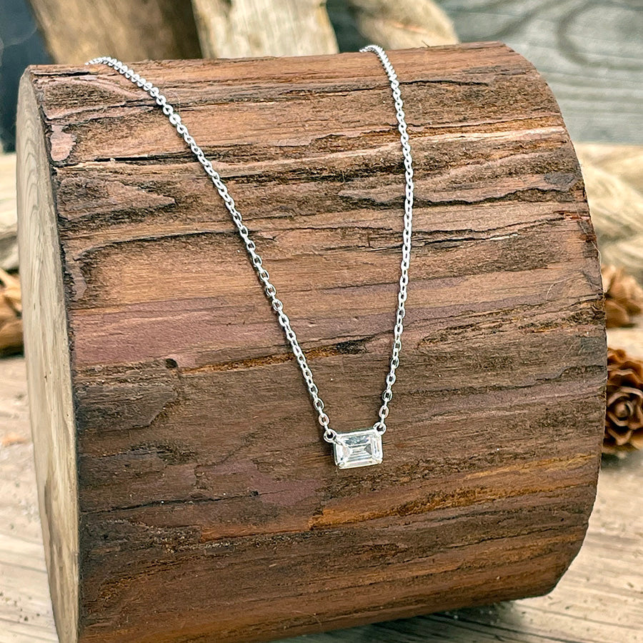 Collier femme ICE MY SOUL – pendentif zircon taille émeraude et chaîne forçat en argent 925