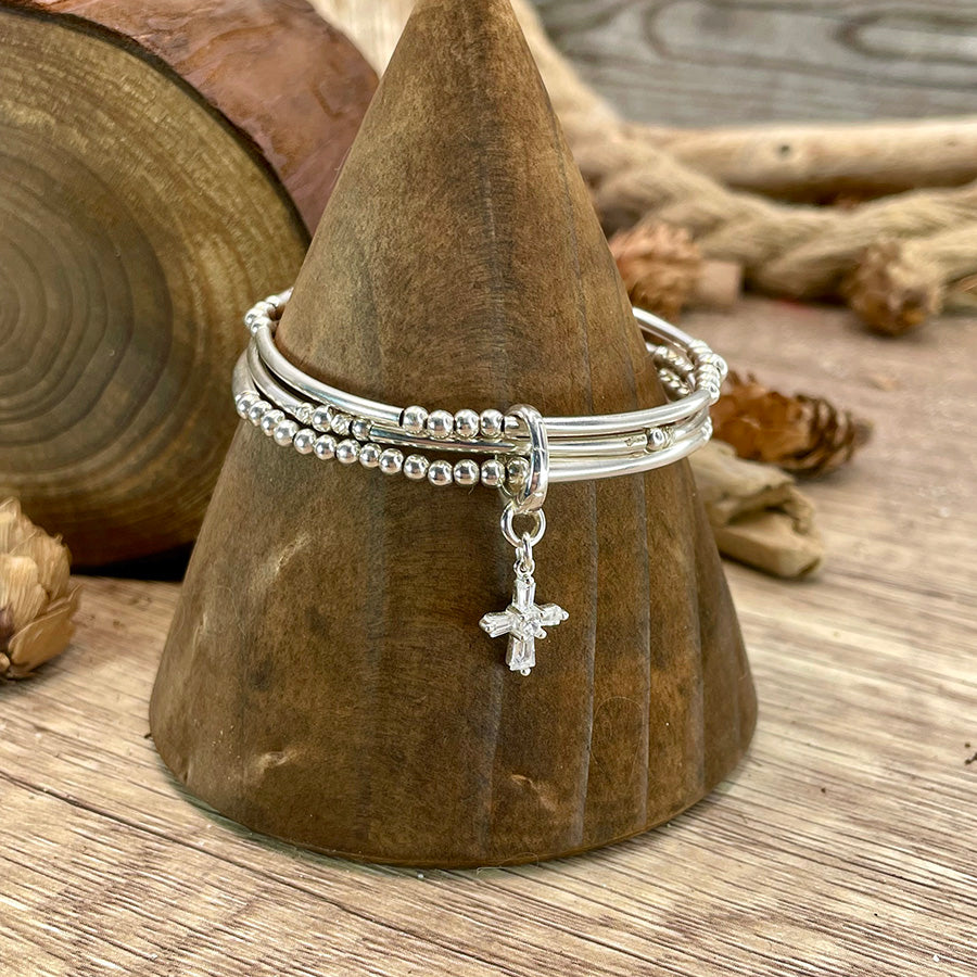 BRACELET femme multi-rang SHINE FOR THE SIN – perles facettées argent 925, tubes lisses et pendentif croix zircons