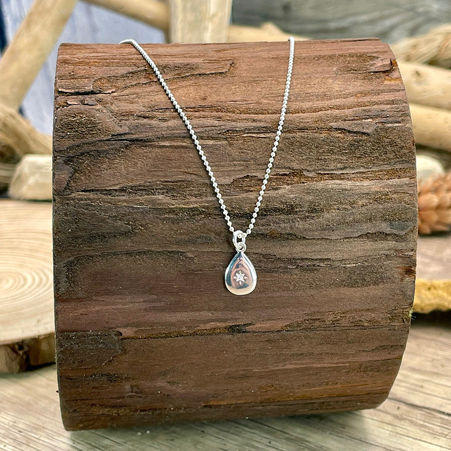Collier femme ICY DROP & ZIRCON DREAM – pendentif goutte étoile polaire sertie et chaîne boules facettées scintillantes en argent 925
