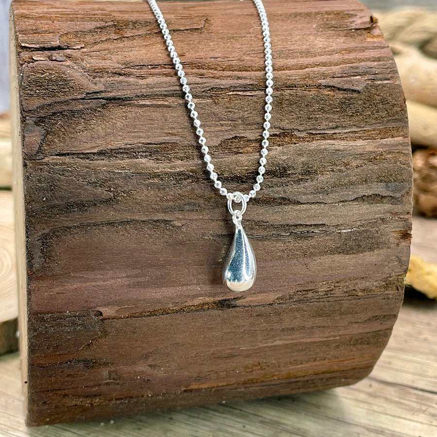 Collier femme HEAVY DROP en argent 925 – chaîne boules facettées et grande goutte avec anneau