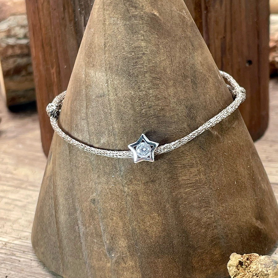 NOVA STARDUST BRACELET CORDON SCINTILLANT MOKUBA® AVEC PENDENTIF ZIRCON TAILLÉ EN ÉTOILE ET ARGENT 925