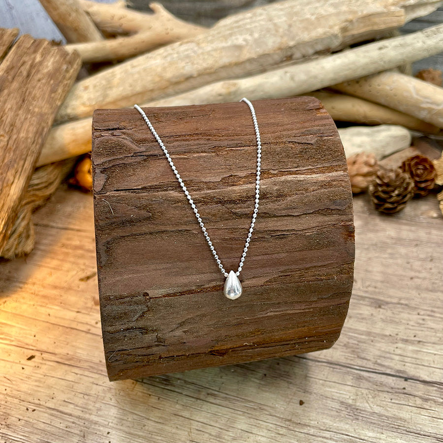 Collier femme TEAR OF A WITCH – chaîne boules facettées scintillantes, pendentif goutte argent 925