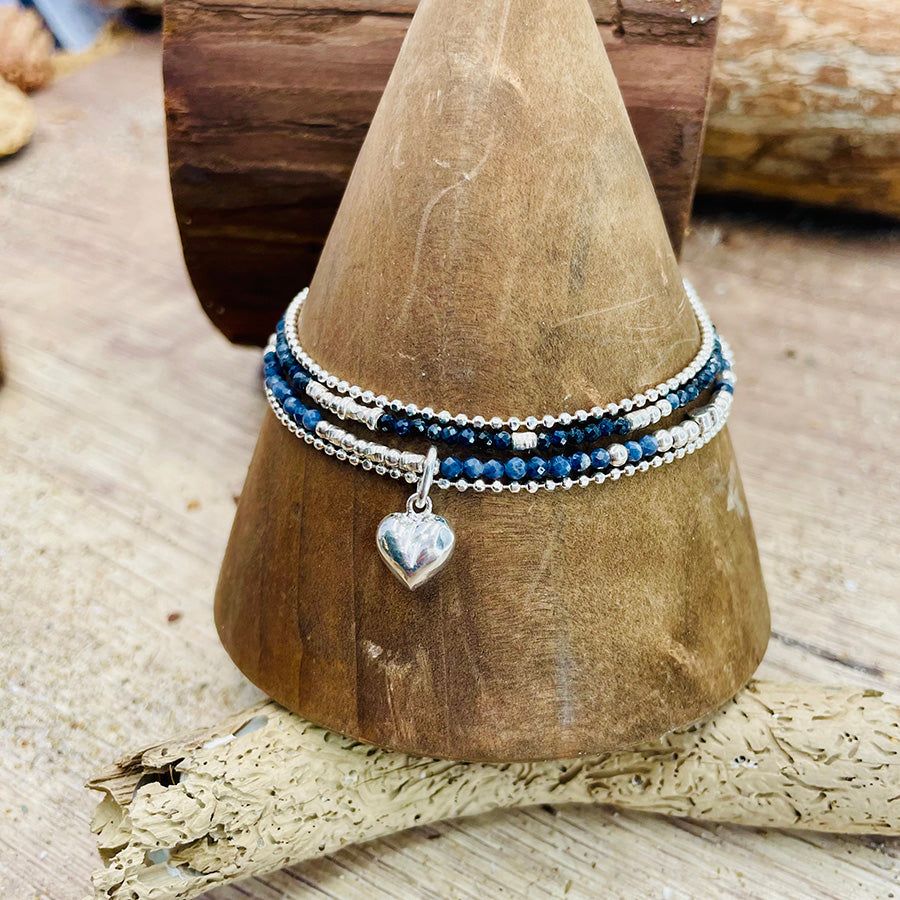 LOVELY MULTI-ROW BRACELET WITH SAPPHIRE PEARLS AND 925 SILVER TASSEL PENDANT
