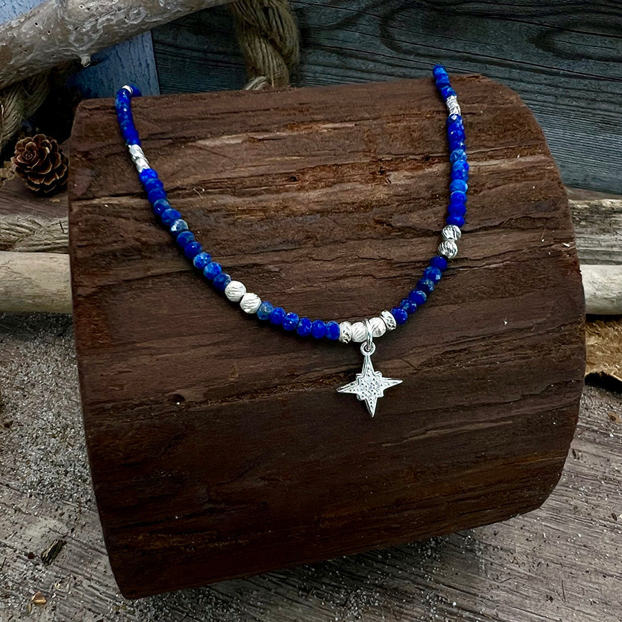 Collier femme MAKE IT BLUE, BABE Perles facettées de lapis-lazuli, étoile du Nord sertie de zircon et argent 925