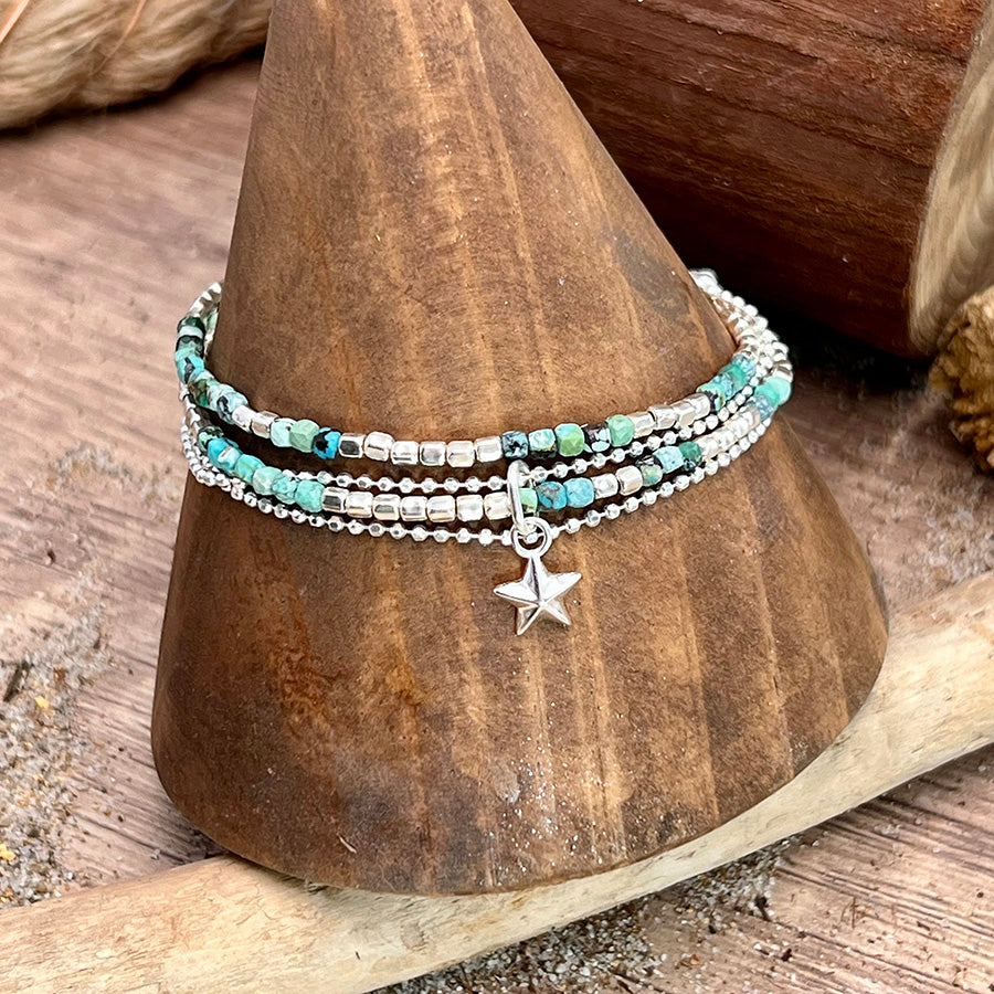 Bracelet femme multi-rang WALK ME TO MALIBU – perles de turquoise naturelle, pendentif étoile et argent 925
