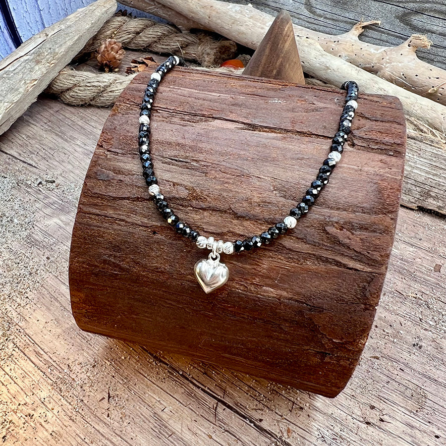 COSMIC NECKLACE SQUARE BEADS IN GARNET AND 925 SILVER