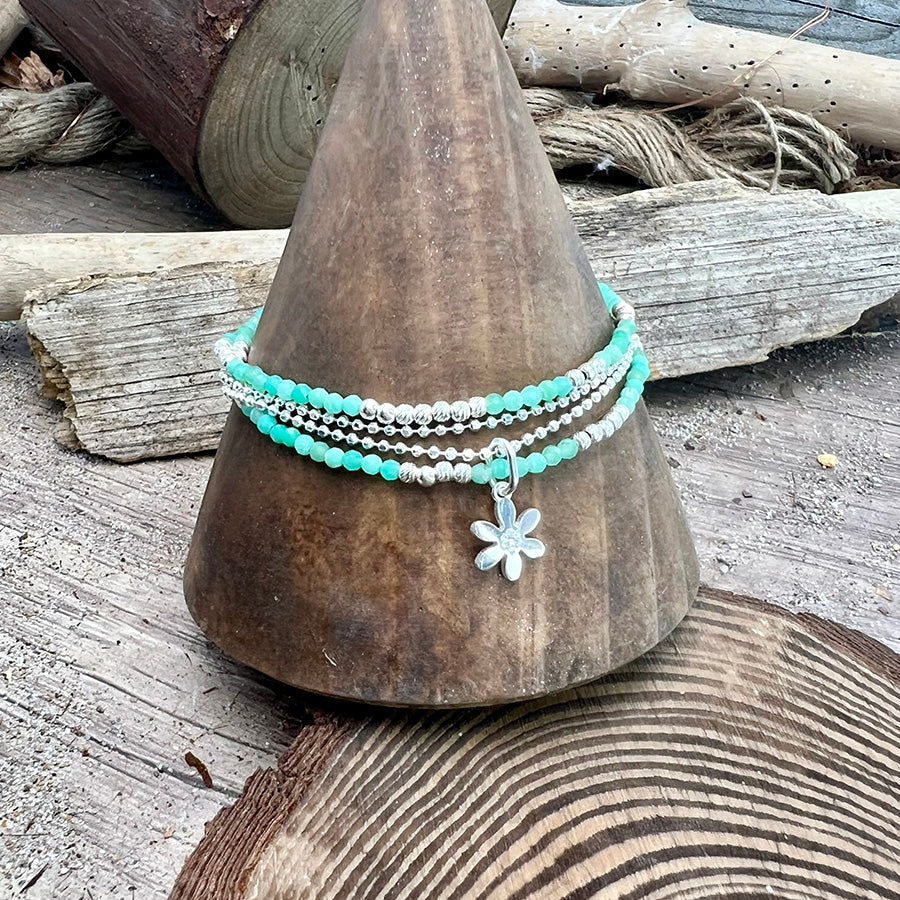 Bracelet femme multi-rang TASTE MY MINT – perles de chrysoprase facettées d’Australie, pendentif fleur oversize et argent 925