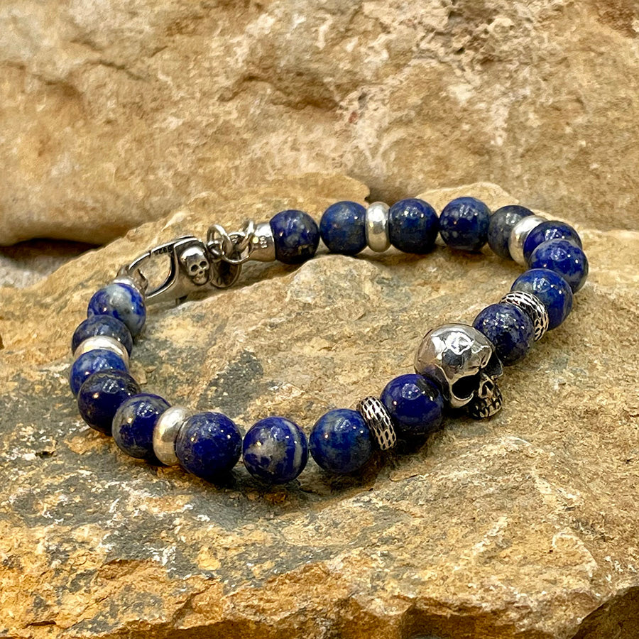 Bracelet homme ROYAL FUCKUP – perles de lapis-lazuli 10 mm, tête de mort Pitch & Néo® et fermoir dragon argent 925