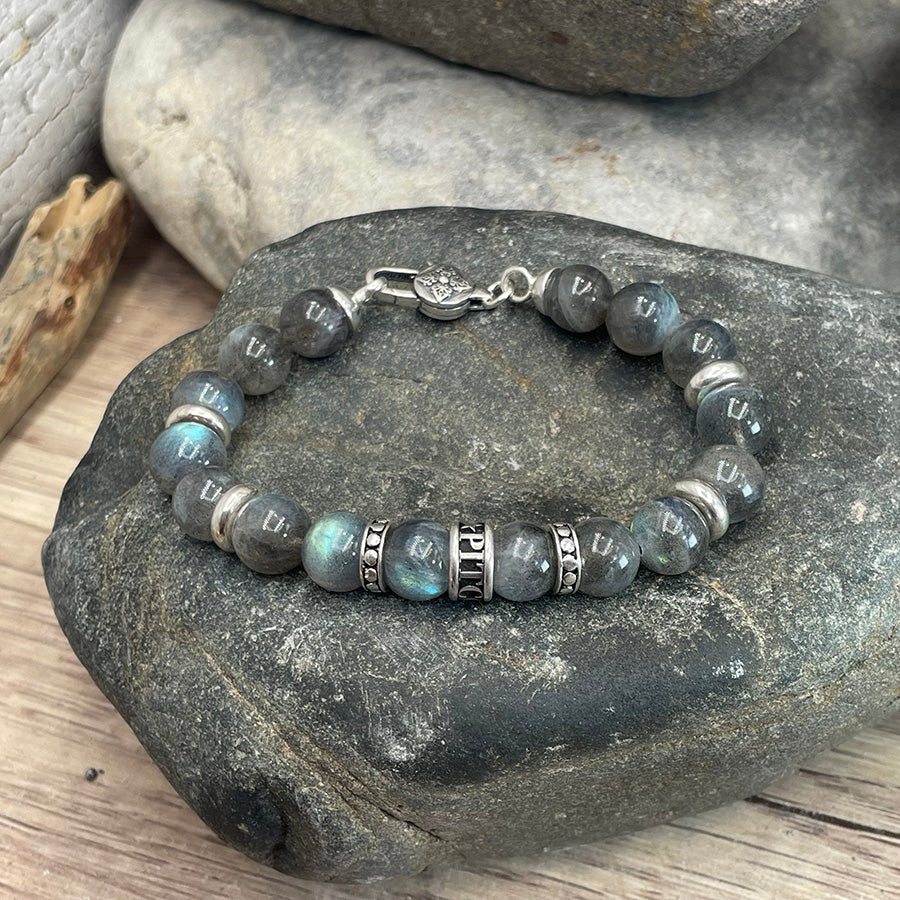 Bracelet homme MOONCHILD – perles de labradorite arc-en-ciel 10 mm, donuts Pitch & Néo®, fermoir argent 925