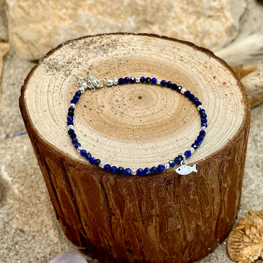 ABYSS BRACELET EN PERLES DE LAPIS LAZULI ET PENDENTIF POISSON EN ARGENT 925