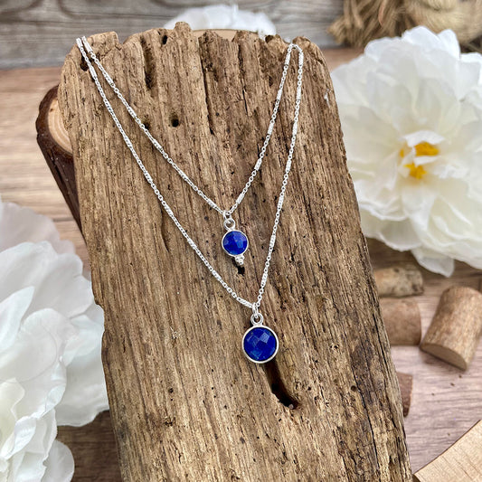 DOUBLE CRUSH COLLIER CHAÎNES TUBES FACETTÉS DOUBLE RANG ET PENDENTIFS CABOCHONS EN LAPIS LAZULI ET ARGENT 925