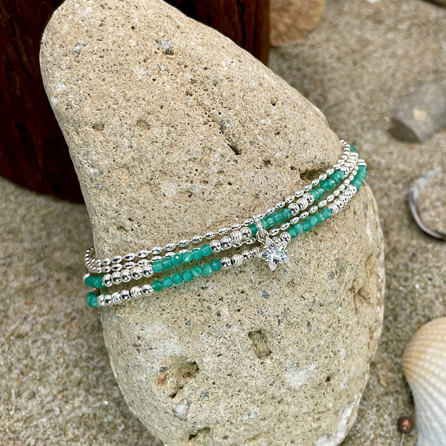 MORNING STAR MULTI-ROW BRACELET IN AVENTURINE BEADS AND 925 SILVER STAR PENDANT