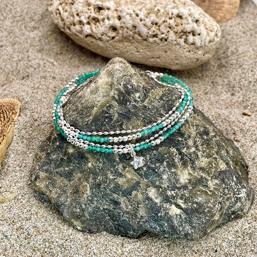 MORNING STAR MULTI-ROW BRACELET IN AVENTURINE BEADS AND 925 SILVER STAR PENDANT