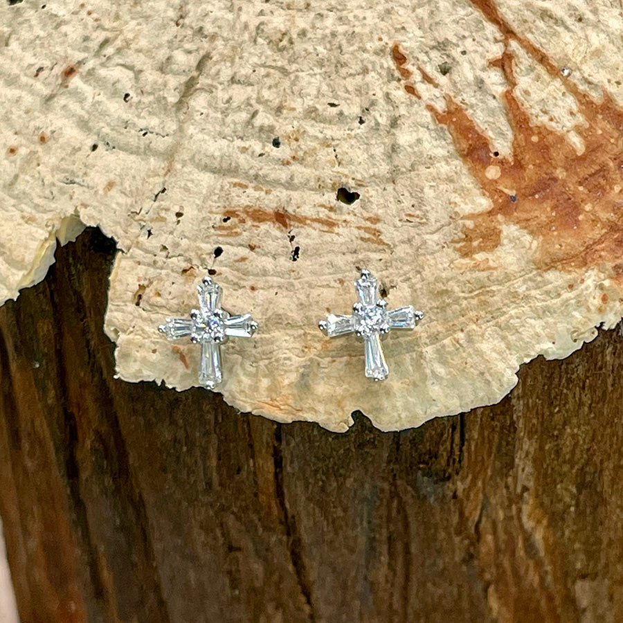 CROSS THE LINE CLOUS D'OREILLES CROIX ZIRCONS EN ARGENT 925