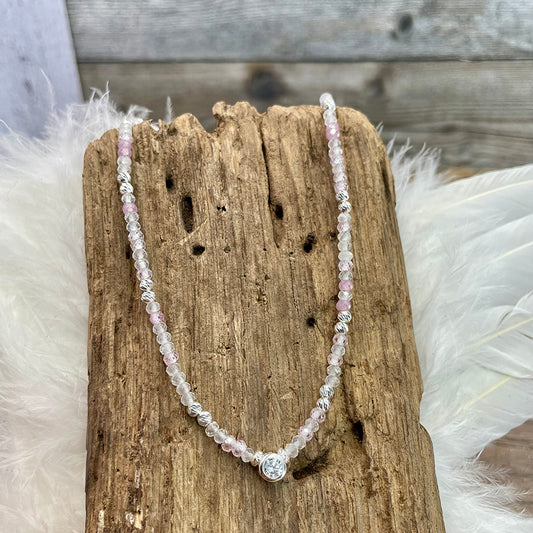 COTTON CANDY COLLIER EN PERLES DE PIERRE DE LUNE ET QUARTZ ROSE AVEC PENDENTIF SOLITAIRE EN ZIRCONS ET ARGENT 925