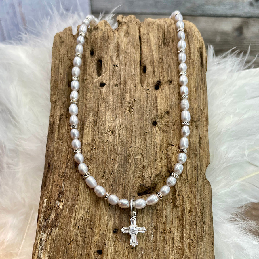 HIGHNESS OF PEARLS FRESHWATER WHITE CULTURED PEARL NECKLACE AND ZIRCONIA CROSS PENDANT AND 925 SILVER