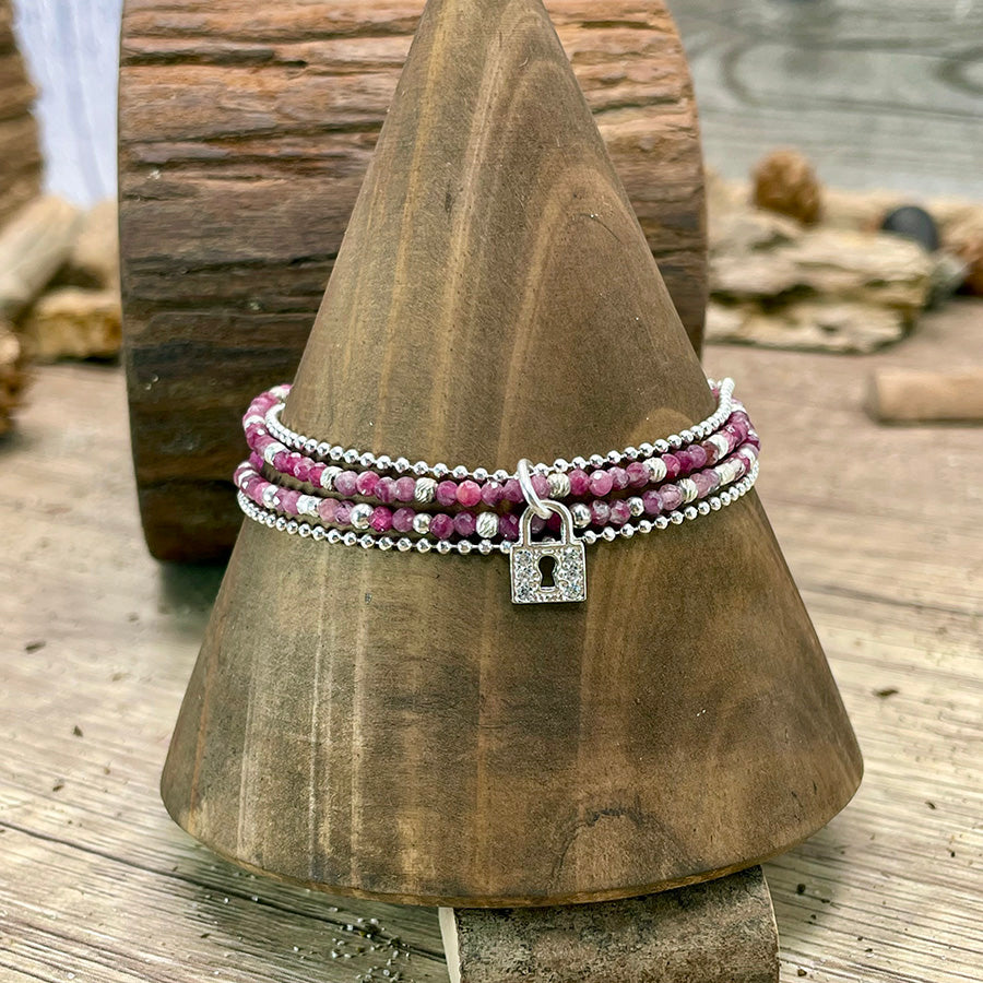 RAPSBERRY MULTI-ROW RUBY PEARL BRACELET AND 925 SILVER PENDANT