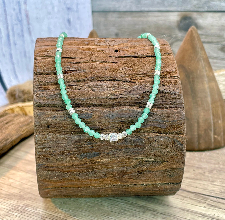 LUCKY STONE GREEN AVENTURINE PEARL NECKLACE AND ZIRCONIA AND 925 SILVER PENDANT