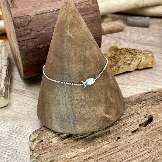 Bracelet femme DIVE INTO MY VIBE – poisson miroir minimaliste et chaîne boules facettées scintillantes en argent 925