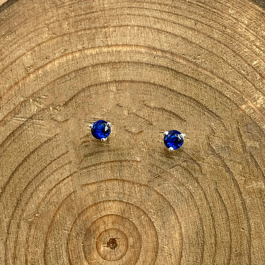 TIMELESS 925 SILVER ZIRCONIA STUD EARRINGS