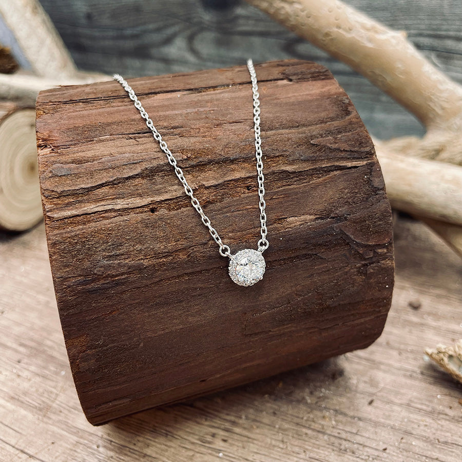 Collier femme LICK MY ICE – chaîne forçat en argent 925 & pendentif halo façon diamant