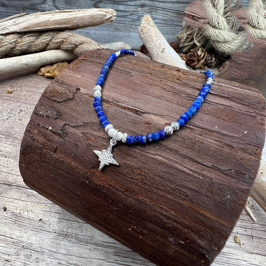 Collier femme MAKE IT BLUE, BABE Perles facettées de lapis-lazuli, étoile du Nord sertie de zircon et argent 925