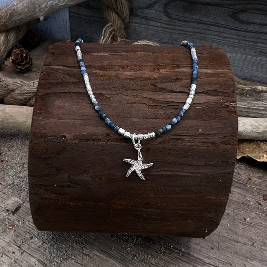 Collier femme BORN TO SPLASH – perles de lapis-lazuli & pendentif étoile de mer pavée en argent 925