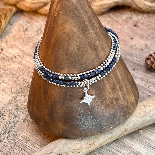 Bracelet femme multi-rang SHOOT ME BABY, I'M A STAR – perles de saphir facettées, pendentif étoile du Nord zircons et argent 925