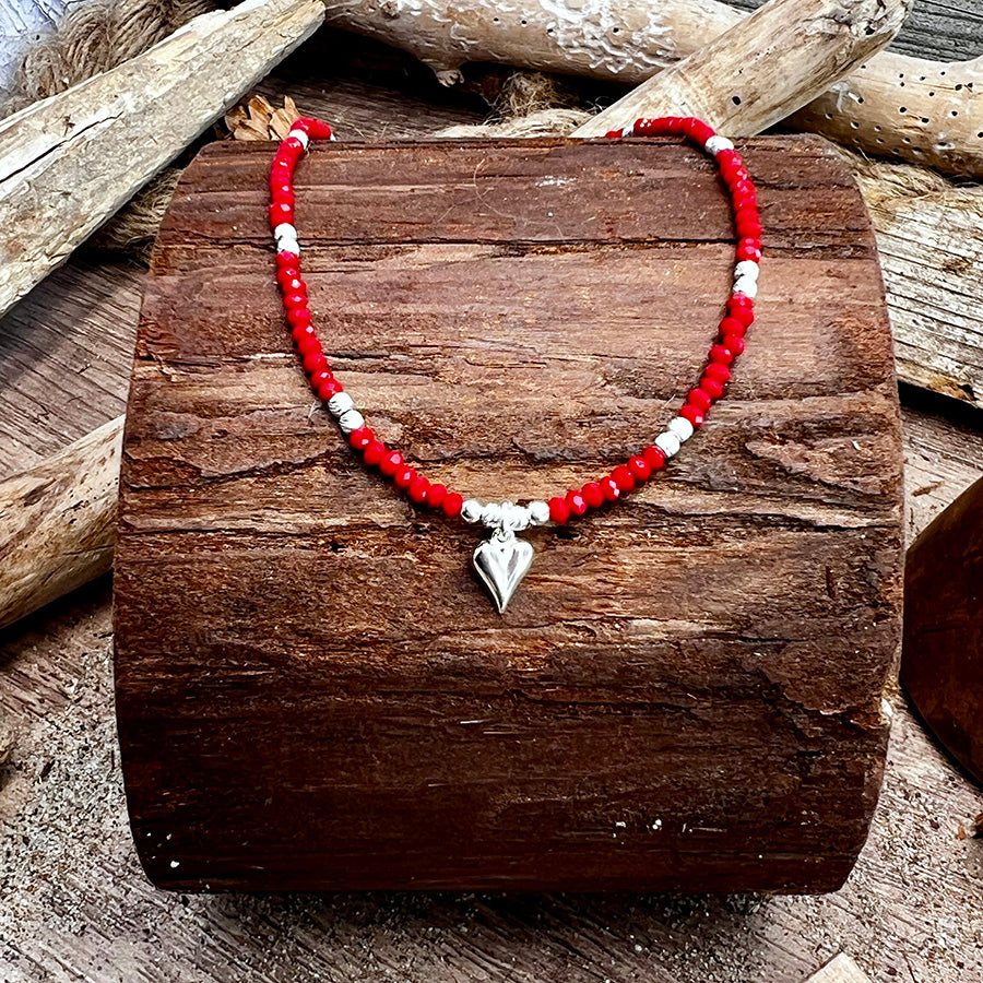 Collier femme BACK OFF, I'M IN LOVE – perles de corail bambou, pendentif cœur bombé en argent 925 et perles facettées scintillantes