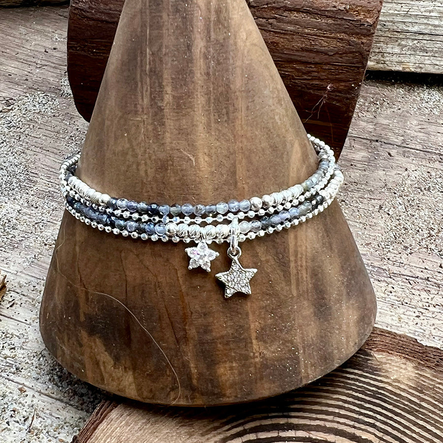 LOVELY MULTI-ROW BRACELET WITH SAPPHIRE PEARLS AND 925 SILVER TASSEL PENDANT