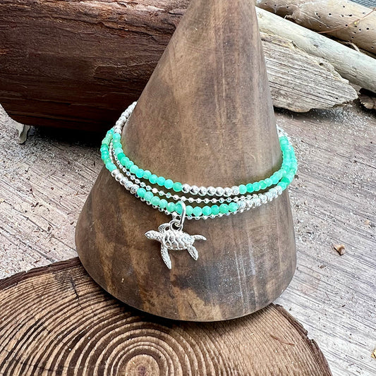 Bracelet femme multi-rang SEA U ON THE GUEST LIST – perles de chrysoprase, chaîne boules facettées scintillantes et pendentif tortue argent 925