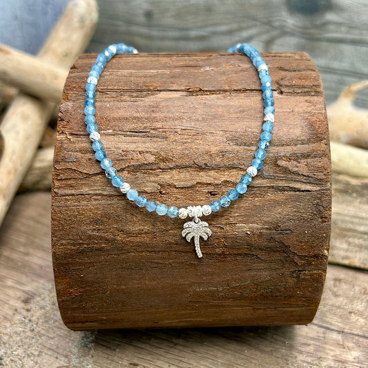 Collier femme DRINKS & PALM TREES ONLY – perles d’aigue-marine facettées, pendentif palmier zircons façon diamant et argent 925