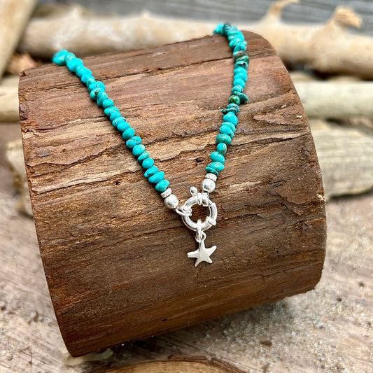 Collier femme PACIFIC STARLET – perles chips de turquoise du Nevada véritable, fermoir bouée pendentif étoile de mer miroir et argent 925