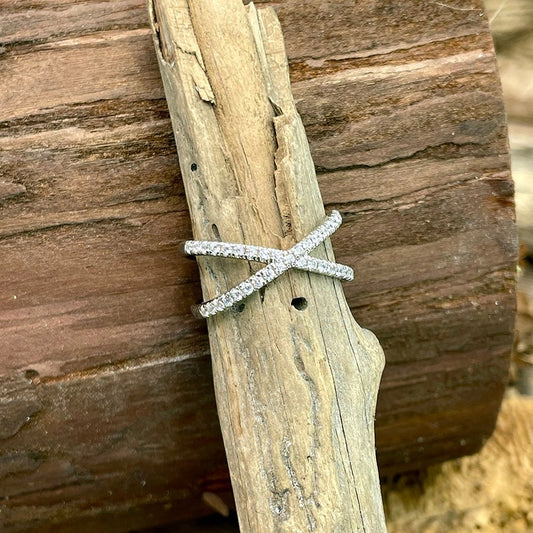 Bague femme CROSS YOUR DESTINY – bague croisée sertie de zircons façon diamant en argent 925 – bijoux fait main en argent 925 | Pitch & Néo