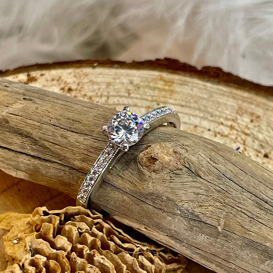 Bague femme I SAID YES TO MYSELF – solitaire argent 925 serti griffes & pavage zircons façon diamant – bijoux fait main en argent 925 | Pitch & Néo