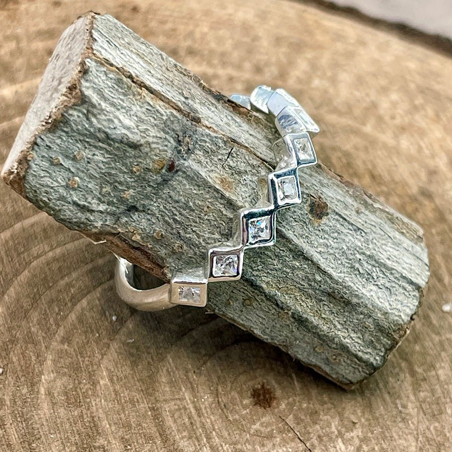 Bague femme SHARPER THAN YOU – argent 925 et zircons façon diamant en serti losange – bijoux fait main en argent 925 | Pitch & Néo