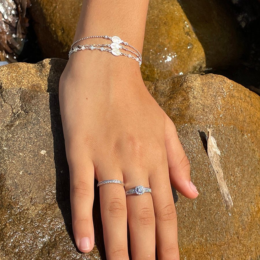 Bague femme TOO SHINY TO BE SINGLE – solitaire halo argent 925 pavé de zircons façon diamant – bijoux fait main en argent 925 | Pitch & Néo