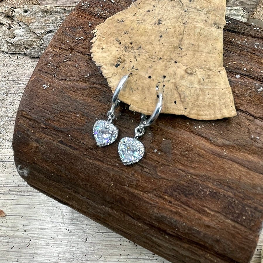 Boucles d’oreilles femme créoles HEART ATTACK BABY – pendentifs cœur zircon taille cœur, halo zircons et argent 925 – bijoux fait main en argent 925 | Pitch & Néo