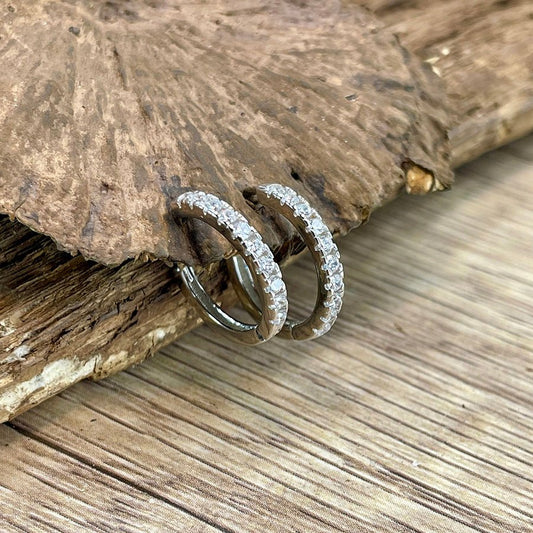 Boucles d’oreilles femme LIGHT ME DIRTY – créoles 17 mm, zircons façon diamant et argent 925925 – bijoux fait main en argent 925 | Pitch & Néo